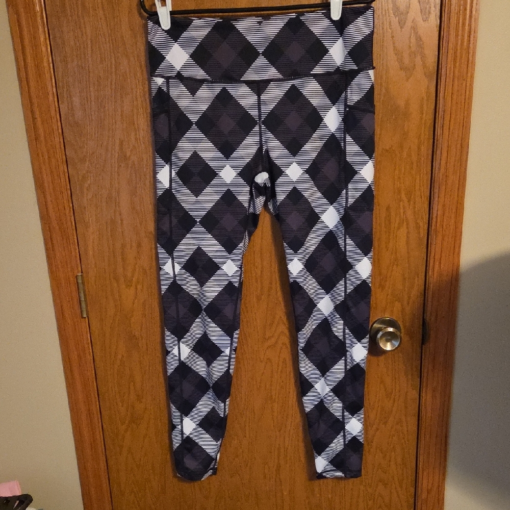 Constantly Varied Gear Leggings in Black and White Plaid